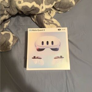 Quest 3 VR Headset - White
